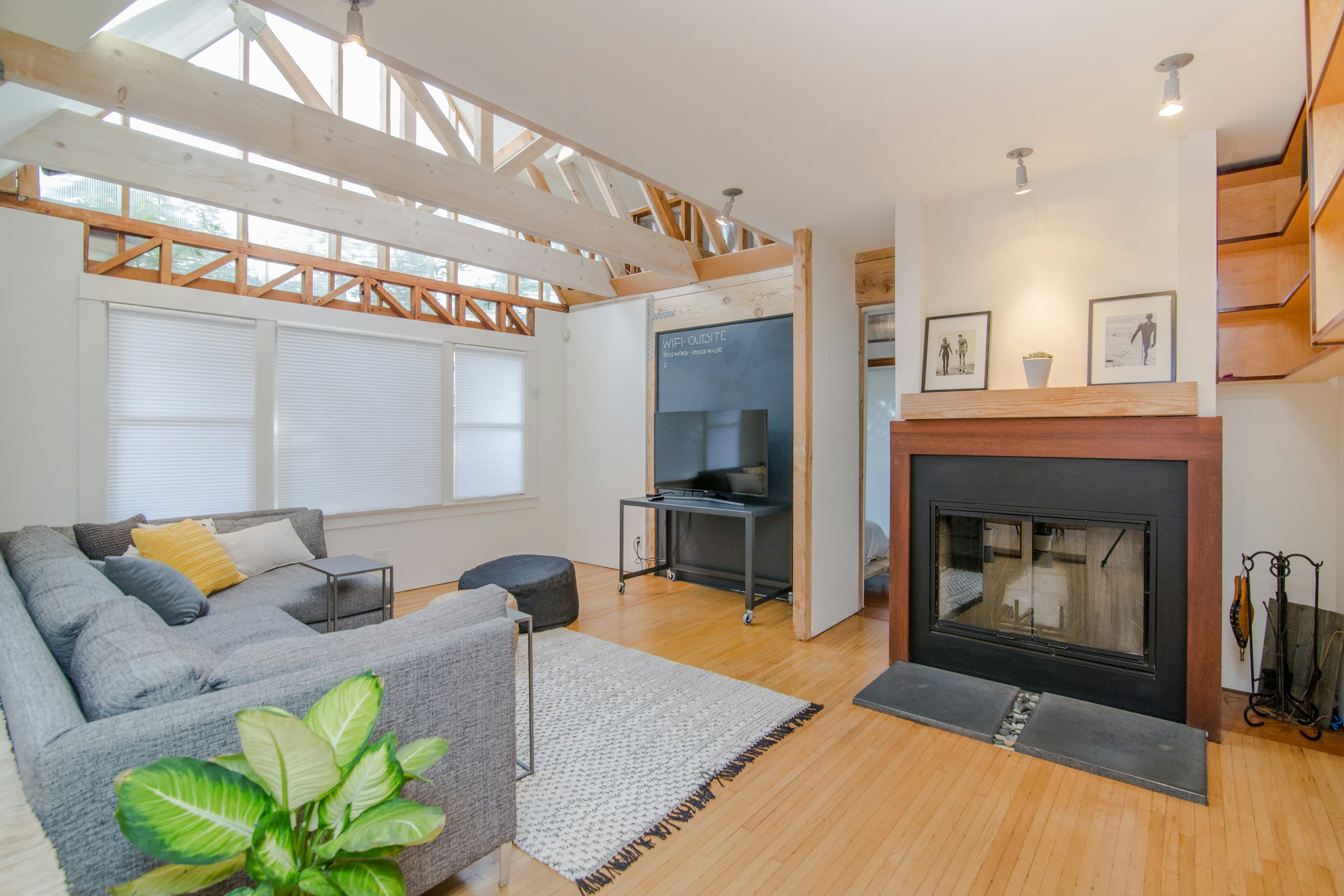 How the Real Estate Market Affects Small Business Owners-Main-Image